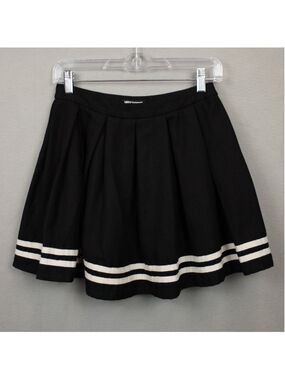 Hot Topic black pleated cheer mini skirt-S